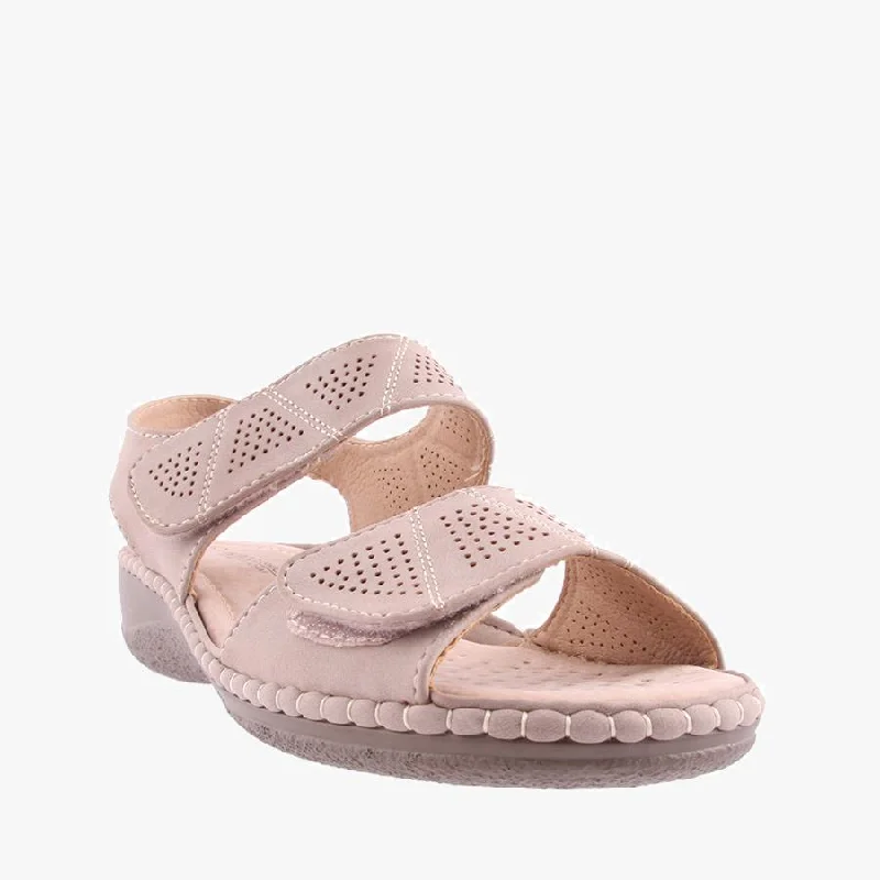 Stylish and practical women's shoes for rainy daysMANELA TAUPE
