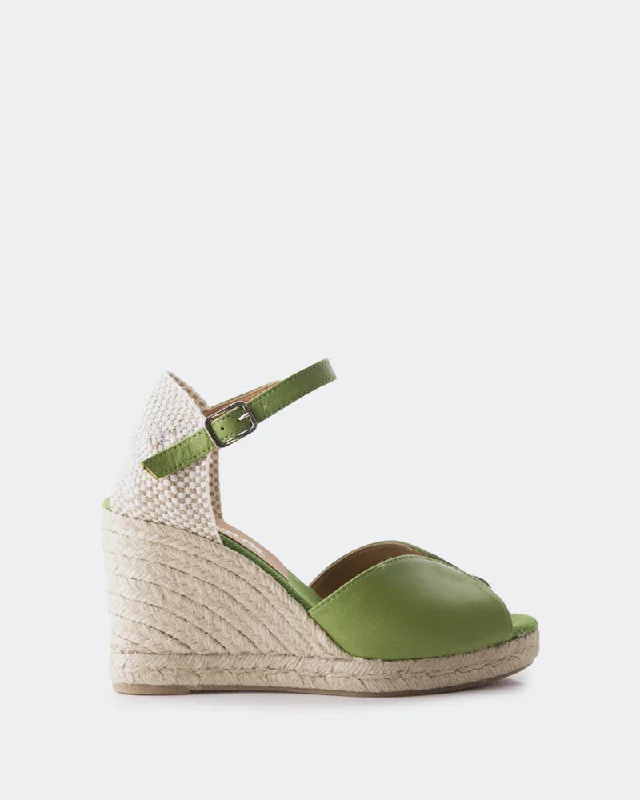 Comfy and stylish women's shoes for flat feetMarzia Green Leather