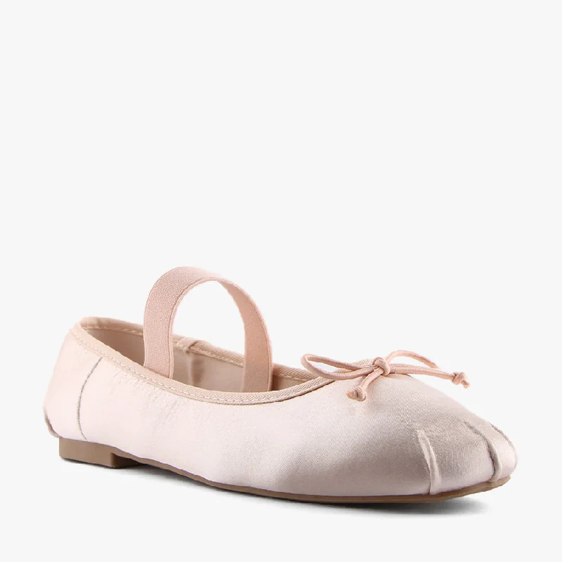 Bold and unique women's shoes for fashion-forward individualsMYSTIC BLUSH SATIN