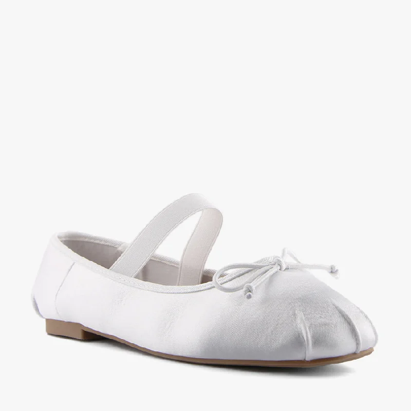 Stylish and comfortable women's shoes for long days at workMYSTIC PEARL WHITE SATIN