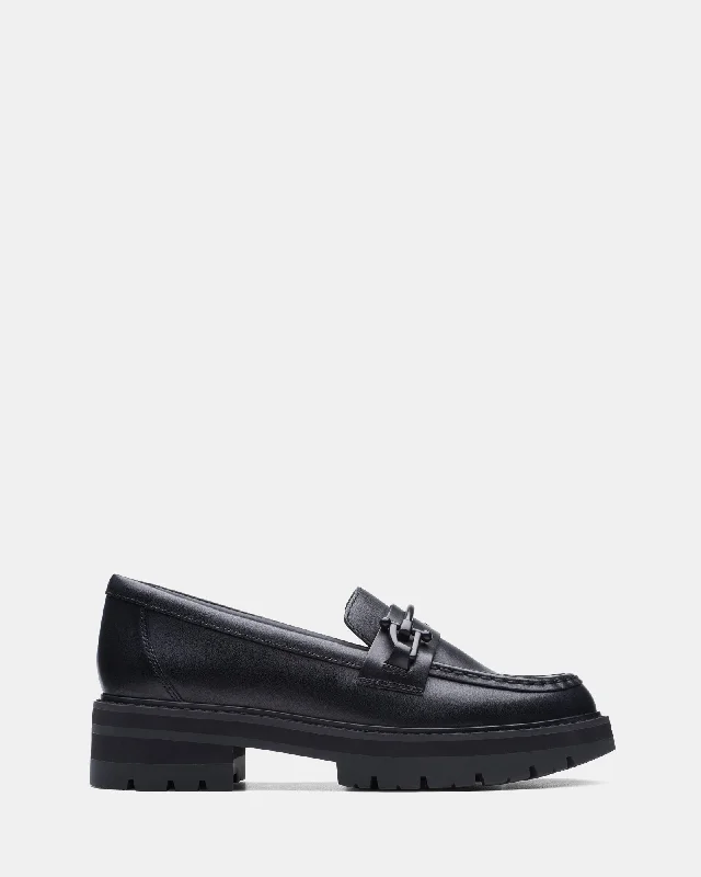 Flattering and stylish women's shoes for petite feetOrianna Bit Black Leather