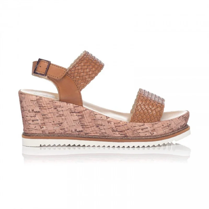 Sleek and modern women's footwear optionsPasadena Leather Wedge In Cognac Nappa