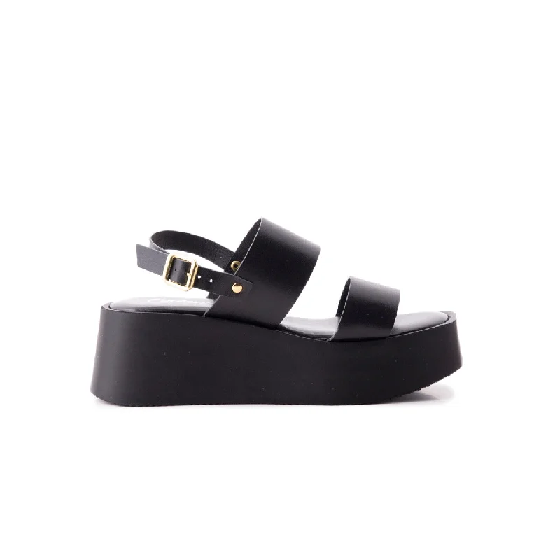 Practical and functional women's footwear solutionsPelosa Black Leather