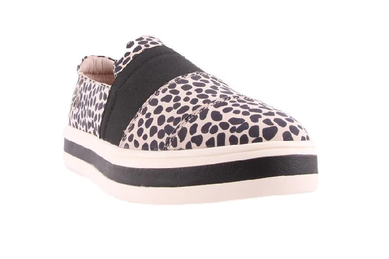 Durable and stylish women's shoes for active lifestylesPEOPLE BROWN ANIMAL