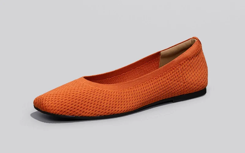 Elegant and classic women's shoes for prom nightPlush Square Flats : Apricot
