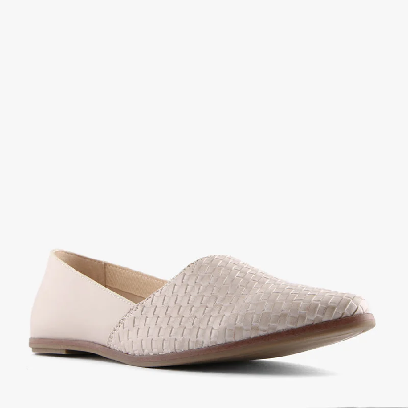 Durable and stylish women's shoes for outdoor activitiesREVAMI VANILLA