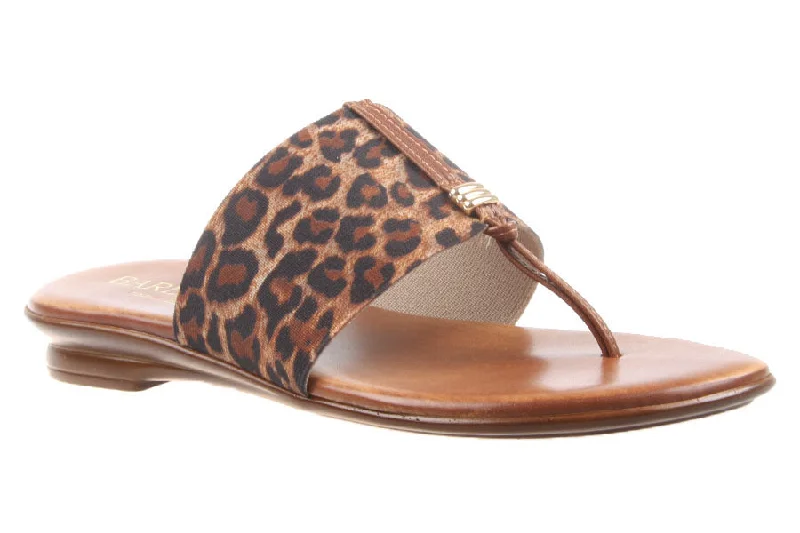 Comfy and casual women's shoes for the weekendSEVERO2 LEOPARD