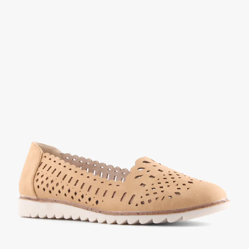 Versatile and elegant women's shoes for any outfitSHARK TAN
