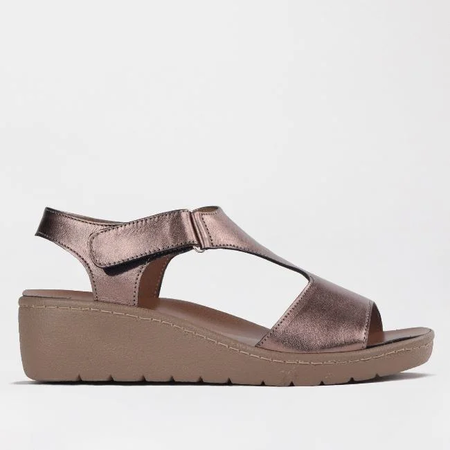 Elegant and classic women's shoes for prom nightT-Bar Wedge Sandal with Removable Footbed in Lead Metallic - 12666 Elegant and classic women's shoes for prom nightT-Bar Wedge Sandal with Removable Footbed in Lead Metallic - 12666