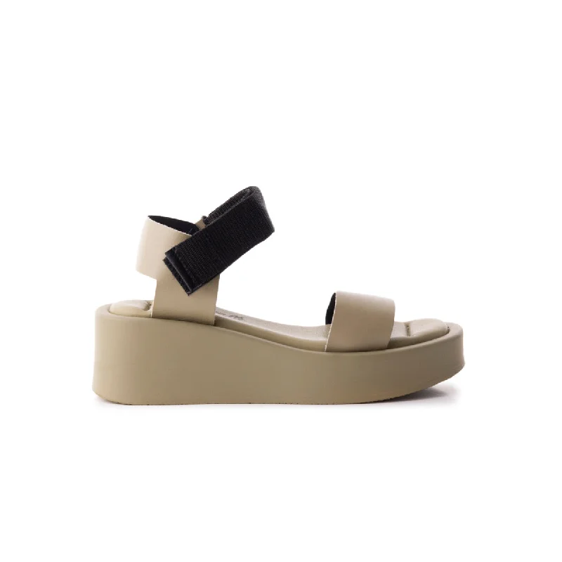 Timeless and elegant women's shoe classicsTenshi Khaki Leather