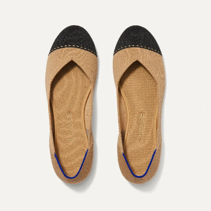 Comfy and stylish women's shoes for walkingThe Flat - Camel Captoe