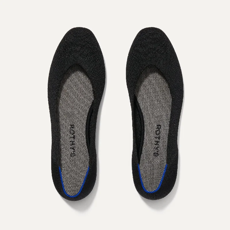 Comfy and stylish women's shoes for everyday casual wearThe Square - Black