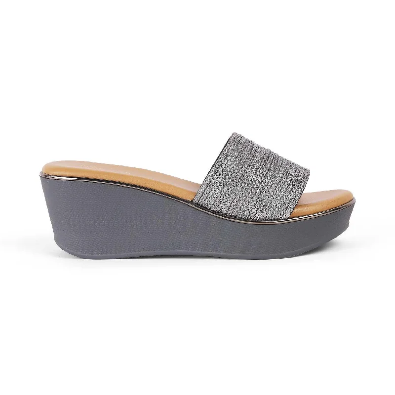 Exotic and bold women's shoe designsTresmode Alake Pewter Women's Dress Wedge Sandals