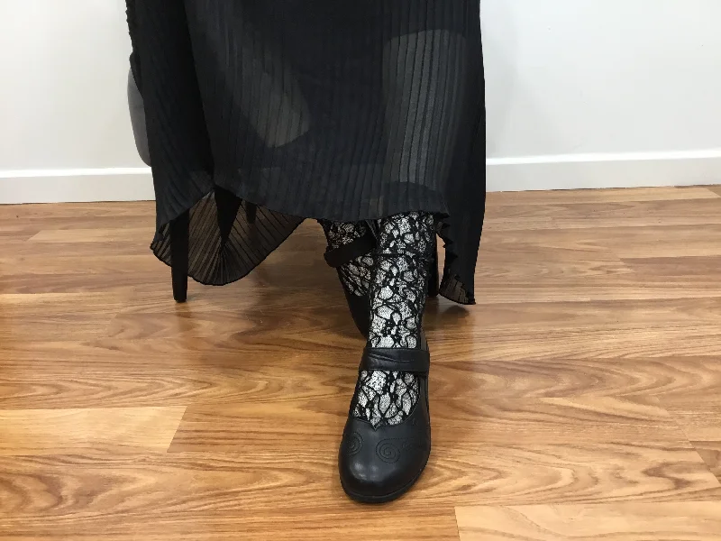 Comfy and stylish women's shoes for everyday comfortVia Nova Lite Balmain