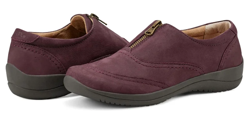 Sleek and modern women's footwear optionsWomen's Fannie Round Toe Casual Leather Slip-On Flats In Dark Red Sleek and modern women's footwear optionsWomen's Fannie Round Toe Casual Leather Slip-On Flats In Dark Red