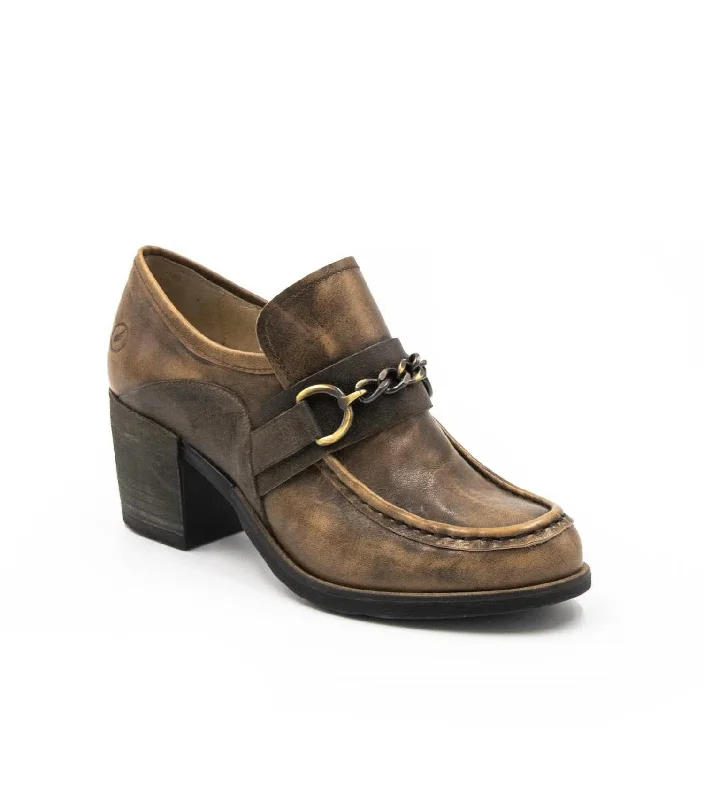 Comfy and stylish women's shoes for everyday casual wearWomen's Palmer Chain Loafer Shoes In Taupe