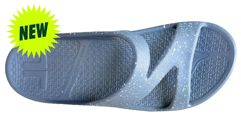 Effortlessly stylish women's shoe choicesDolphin Gray/White Splash