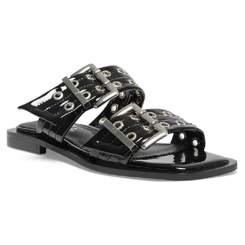 Fashion-forward and trendy women's shoe stylesFonda Slide in Black Patent