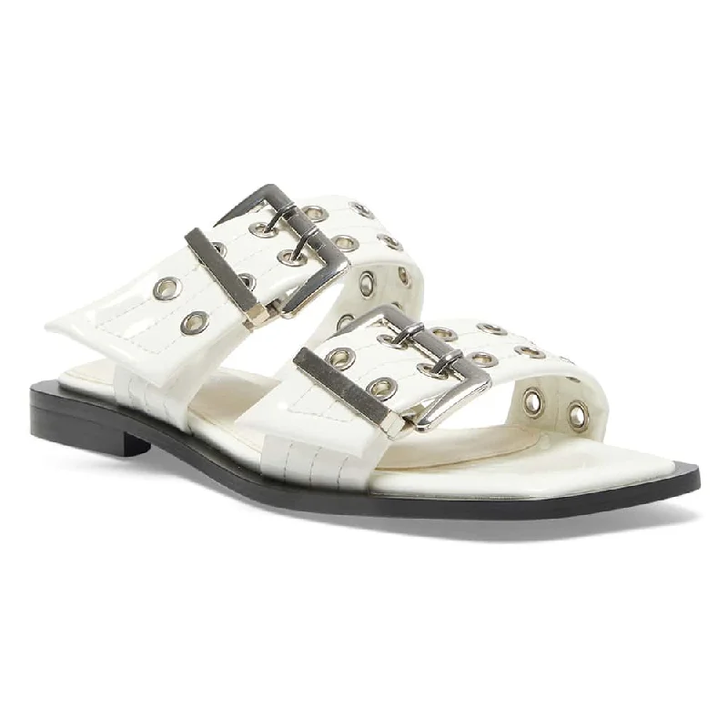 Stylish and supportive women's shoes for high archesFonda Slide in Ivory Patent