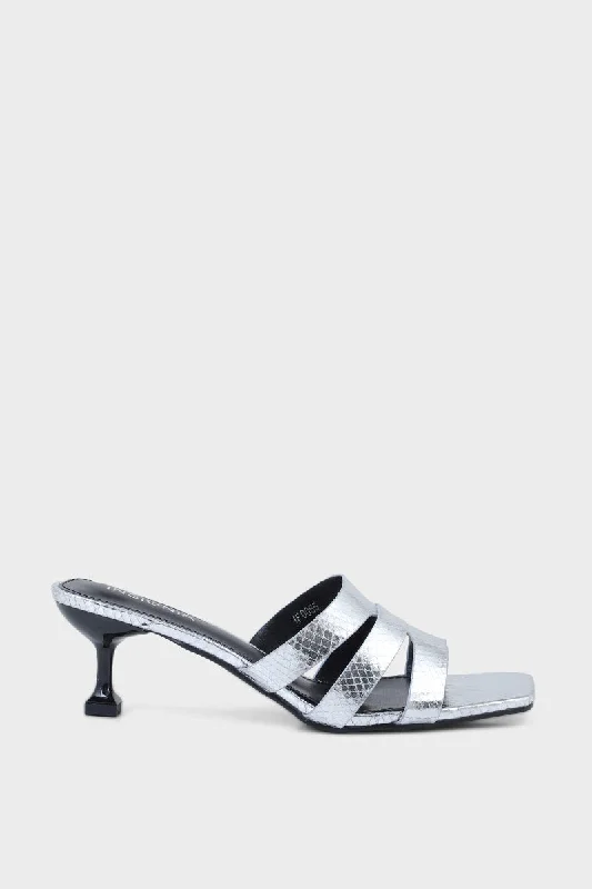 Comfortable yet fashionable women's shoesFormal Slip On IF0055-Silver