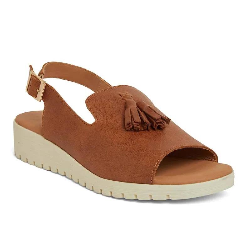 Elegant and sophisticated women's shoes for dinner datesGilmore Sandal in Cognac Leather Elegant and sophisticated women's shoes for dinner datesGilmore Sandal in Cognac Leather