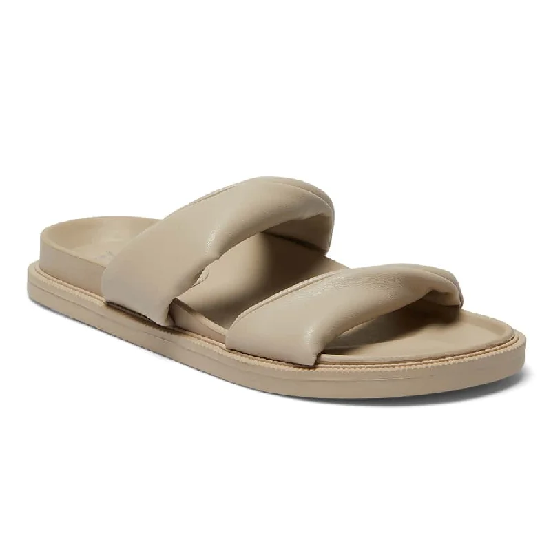 Warm and cozy women's shoes for winterGinny Slide in Nude Smooth