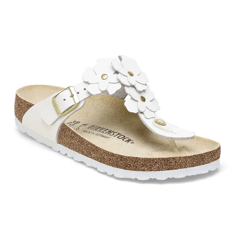 Flattering and stylish women's shoes for wide feetGizeh - White Flowers