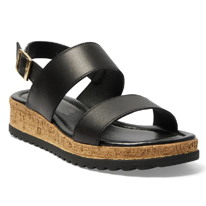 Flattering and stylish women's shoes for wide feetIbis Wedge in Black Leather