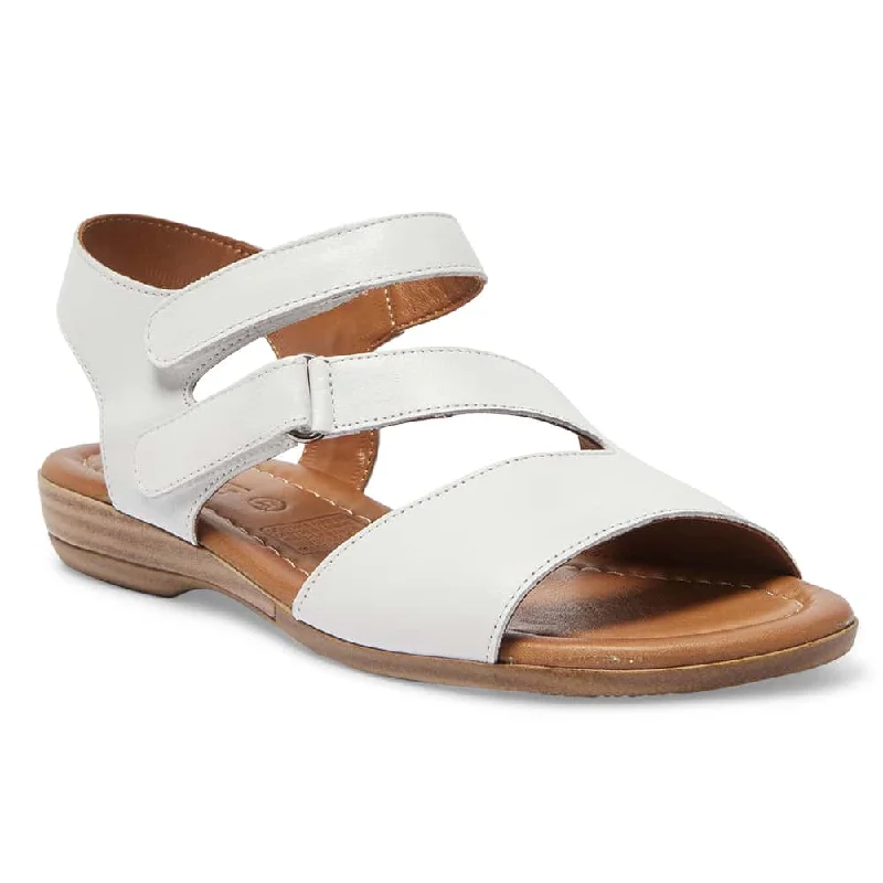 Versatile and adaptable women's shoes for every occasionKenya Sandal in White Leather