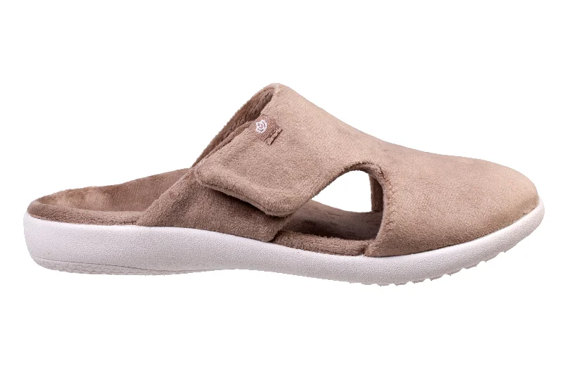 Fashion-forward and trendy women's shoe stylesKholo Renew