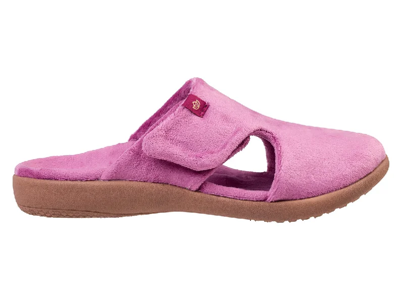 Bold and striking women's shoe fashionsKholo Renew