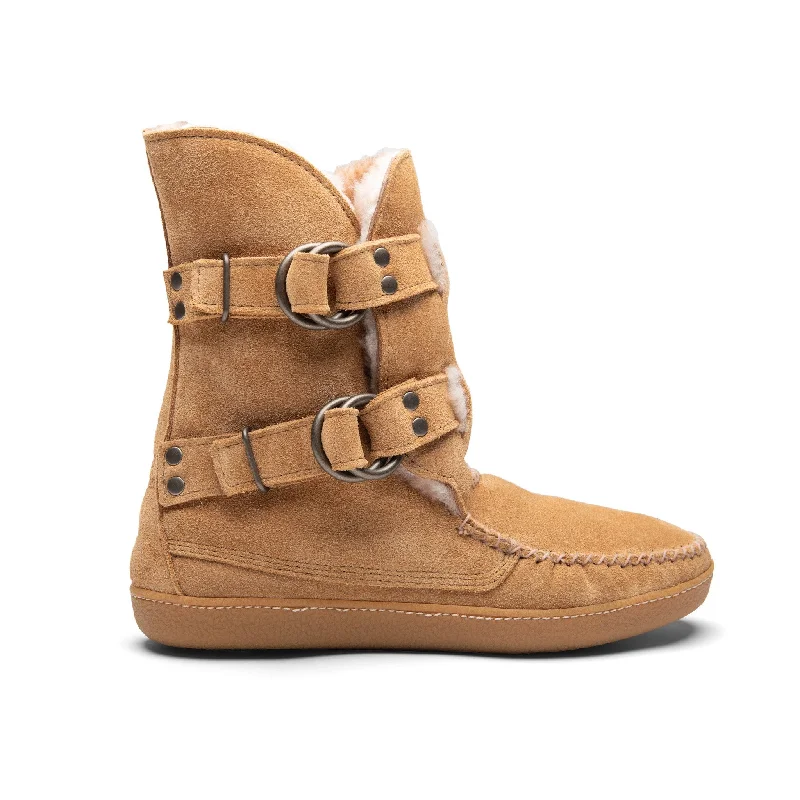 Practical and stylish women's shoes for travelKKB Twinstrap Ring Boot - Dark Toast Suede