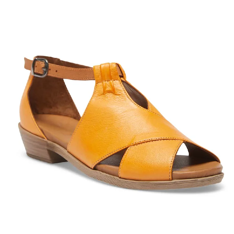 Chic and sophisticated women's footwear for workLaguna Sandal in Orange And Cognac Leather Chic and sophisticated women's footwear for workLaguna Sandal in Orange And Cognac Leather