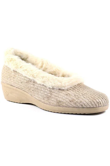 Comfortable yet fashionable women's shoesLunar Ladies Slippers Marlene KLA 172 beige