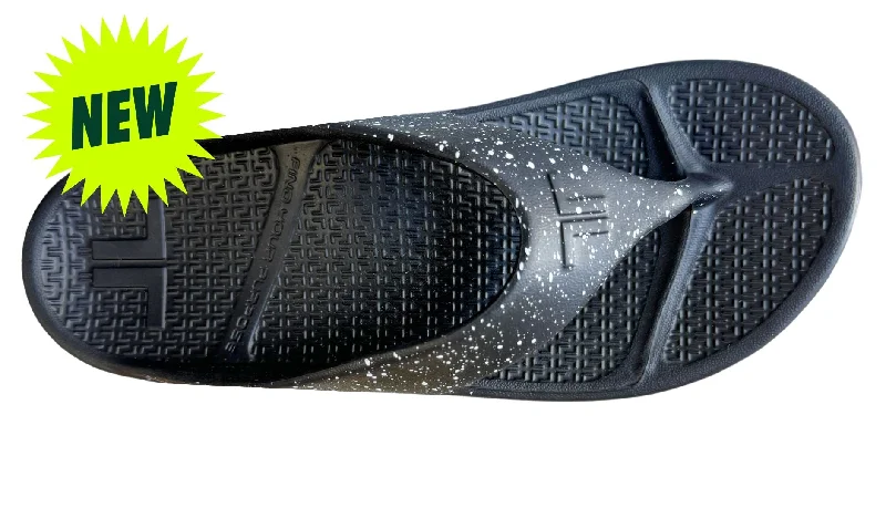 Warm and cozy women's shoes for winterMidnight Black/White Splash
