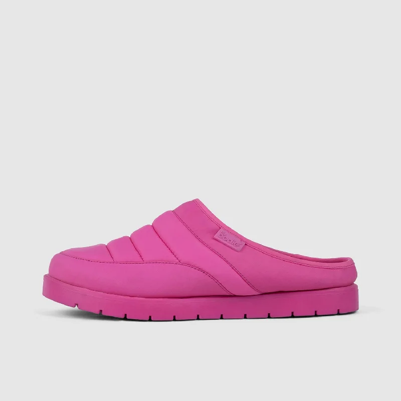 Practical and stylish women's shoes for travelPink Puffer Slip On