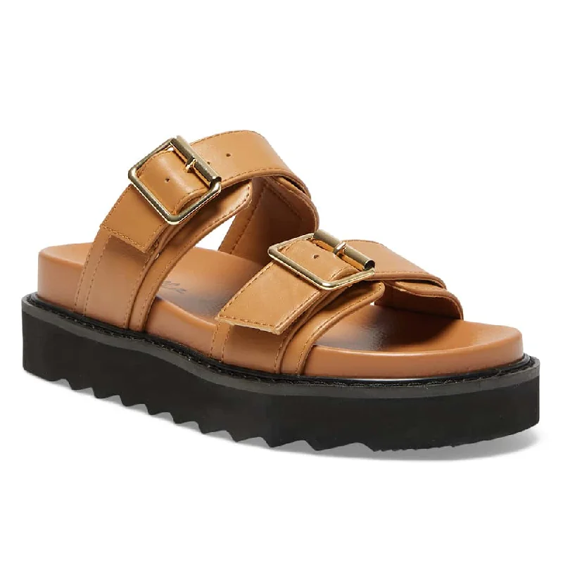Elegant and sophisticated women's shoes for mature womenPoppy Slide in Tan Smooth