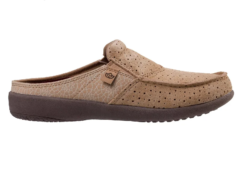 Versatile and stylish women's shoes for everyday chicSiesta Slide Mosaic