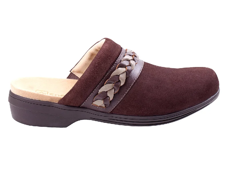Bold and statement-making women's shoes for the bold and beautifulTopanga Clog