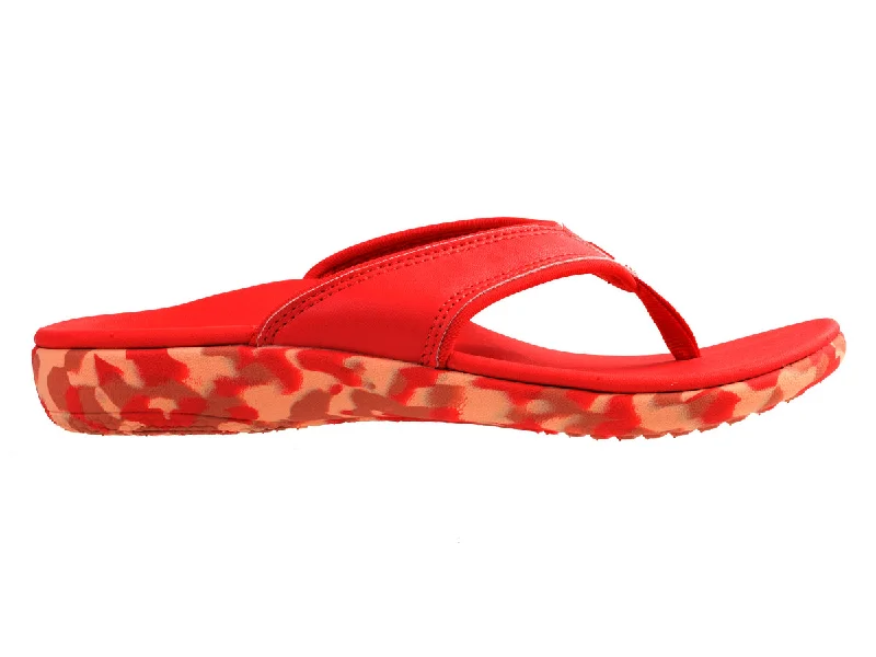Chic and minimalist women's footwear trendsYumi Camo