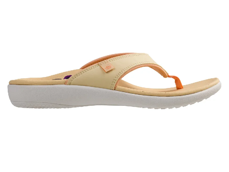 Chic and stylish women's shoes for graduation ceremoniesYumi High Five