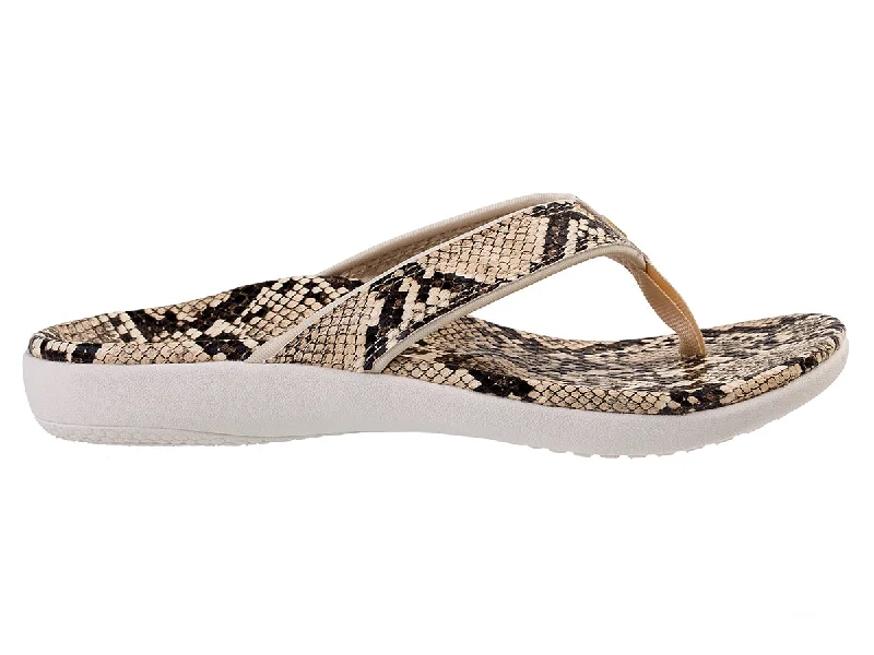 Chic and stylish women's shoes for cocktail partiesYumi Nuevo Snake