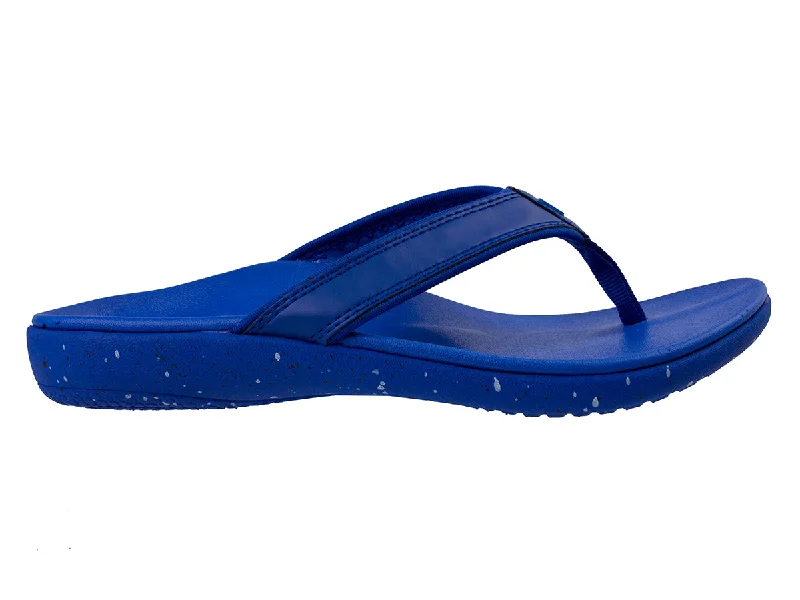 Sleek and modern women's footwear optionsYumi Nuevo Speckled