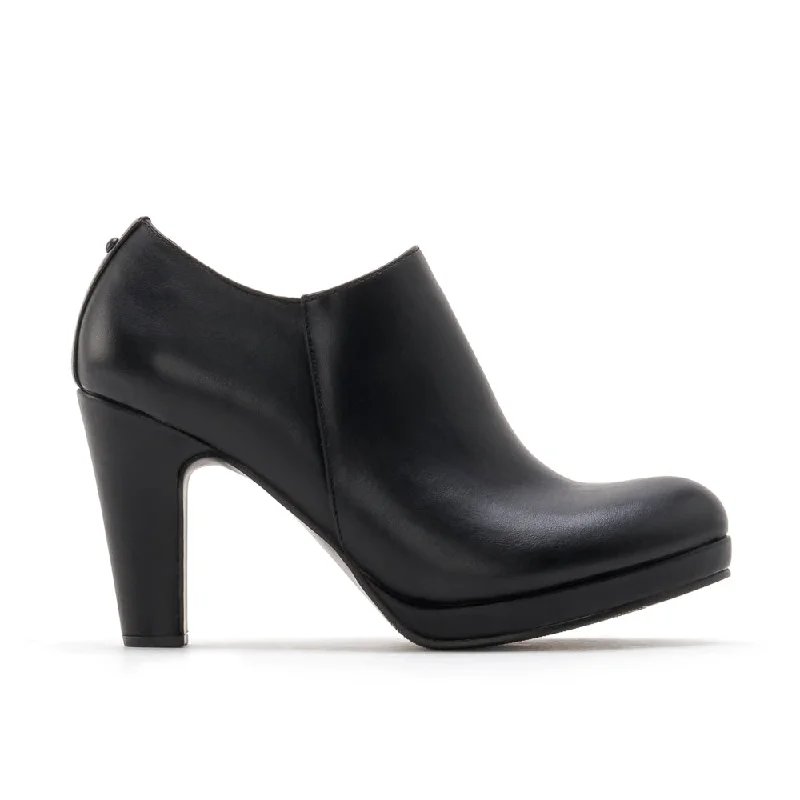Colorful and vibrant women's shoe patternsSOPHIE