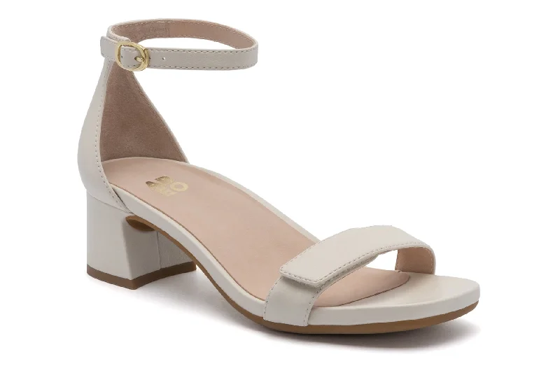 Elegant and sophisticated women's shoes for elegant eveningsAvenue Strap Metatarsal