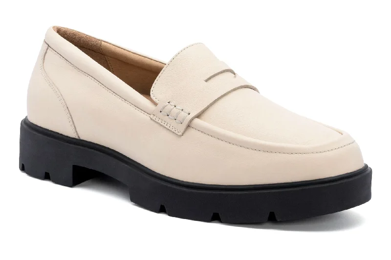 Comfy and stylish women's shoes for everyday eleganceBoulevard Loafer