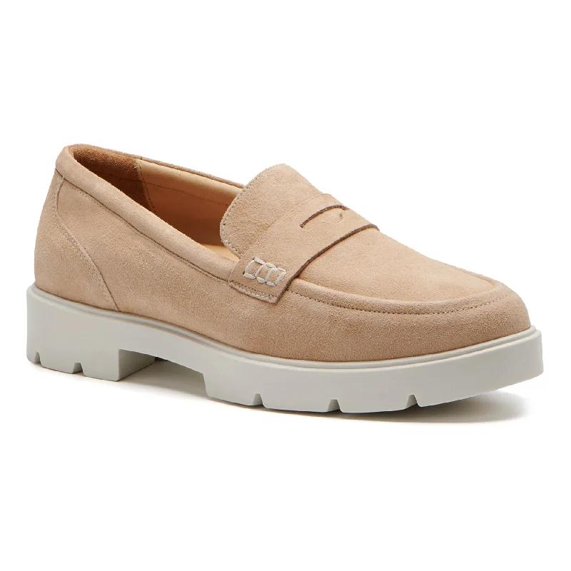 Practical and stylish women's shoes for travelBoulevard Loafer