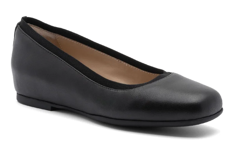 Stylish and comfortable women's shoes for long flightsCadence Ballet Metatarsal