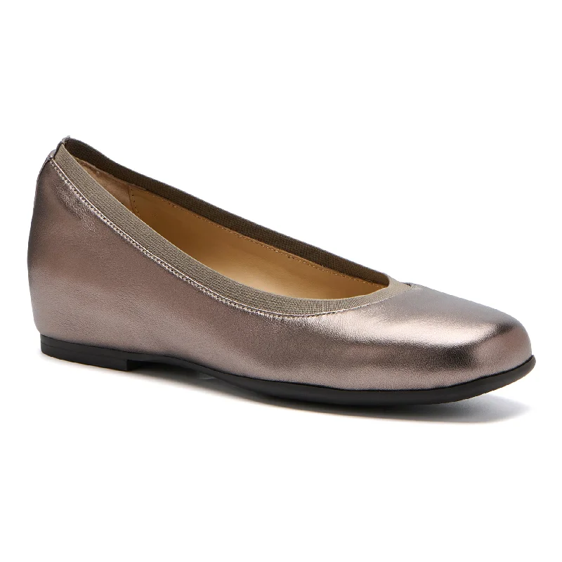 Fashion-forward and trendy women's shoe stylesCadence Ballet Metatarsal