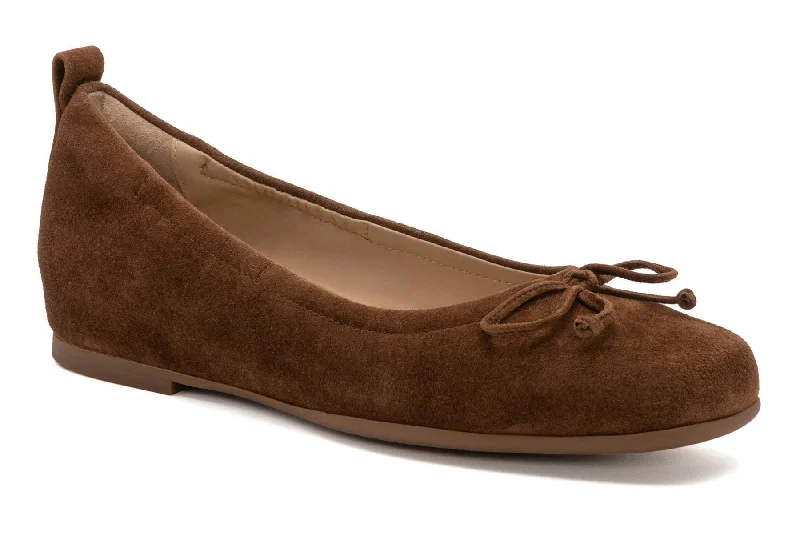 Effortlessly stylish women's shoe choicesCadence Bow